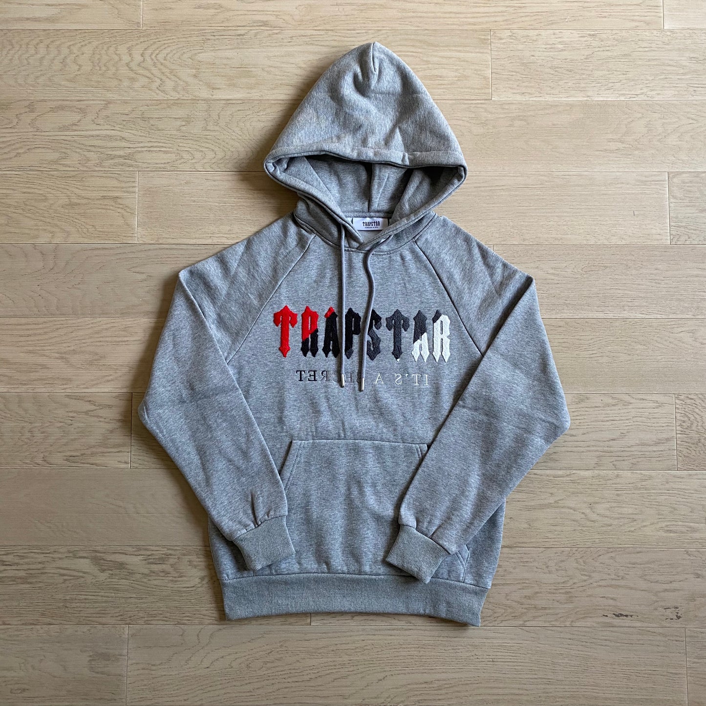 Hoodie Trapstar Decoded Cinzenta/Vermelha