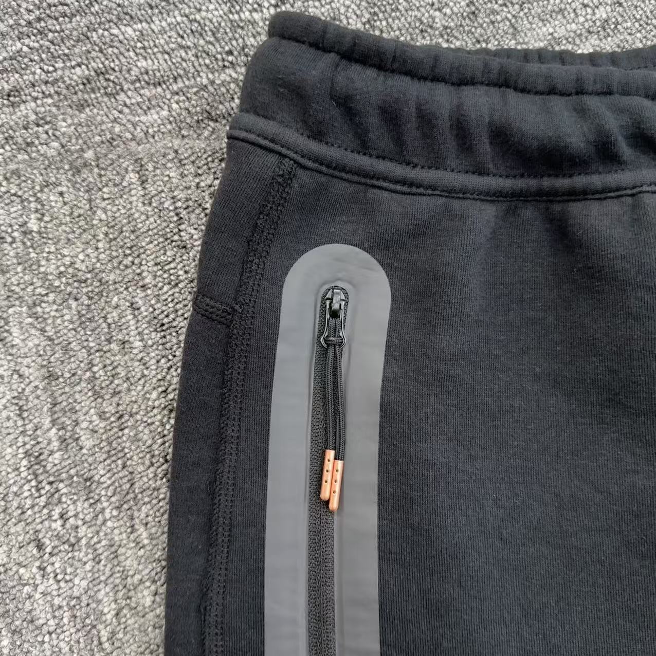 Calças Tech Fleece Nike x Syna