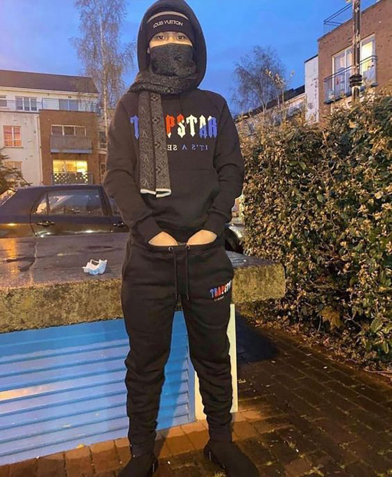 Conjunto (Hoodie+Calças) Trapstar Preto (Entrega Imediata)