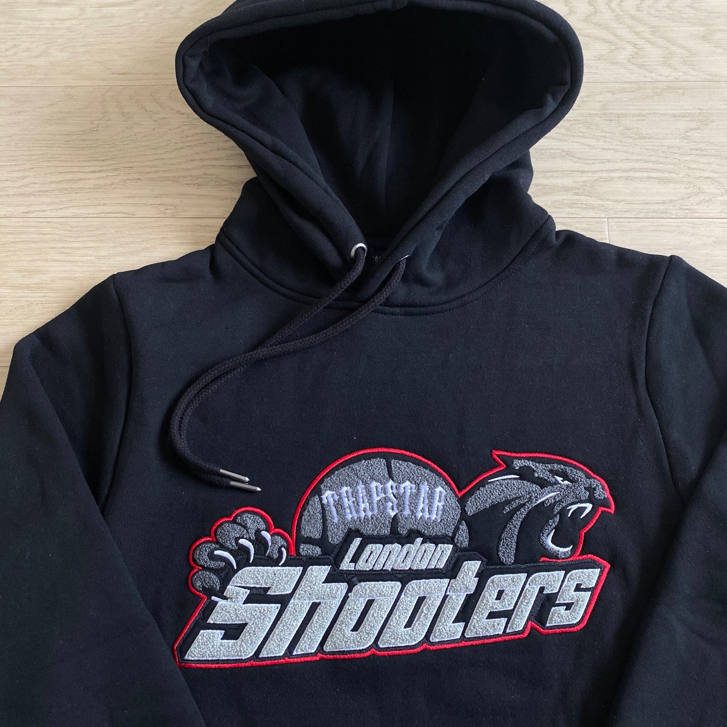 Hoodie Trapstar London Shooters Preto/Vermelho